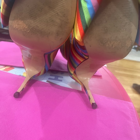 Pink Elephant rainbow striped boots with bow detail - Picture 4 of 4